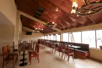 Epiqus Hotel - 朝食