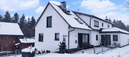 Ferienwohnung am See im Bergischen Land Отели в г. Энгельскирхен