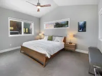 Tetherow Modern 5bed,6bth,hot-tub,walk to pool,gym,dining,20min to Mt Bachelor! Hotel in zona Widgi Creek Golf Club