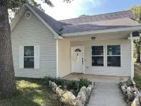 Would you love to grill out at the Burger and Frey St House?