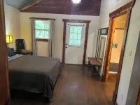 Log Cabin in Woods W/Trail & Scavenger Hunt Wood Fireplace, Lindale Canton Tyler