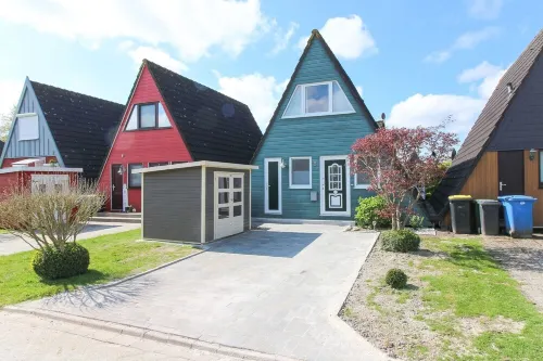 Frisches Nurdach-ferienhaus für bis zu 4 Personen