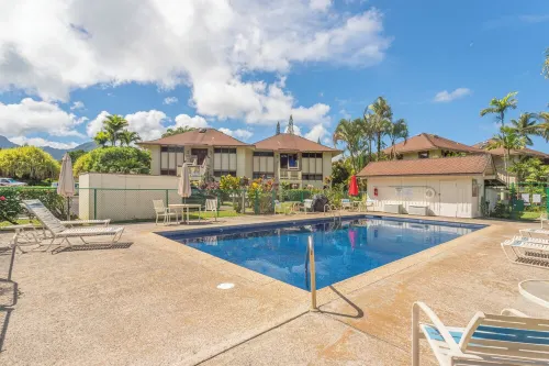 Private and spacious Princeville cottage