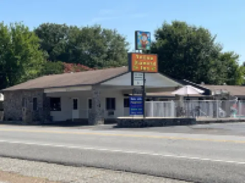 Yellow Diamond Inn Hotels in Murfreesboro