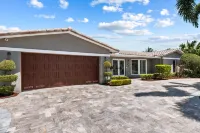 Heated Pool and Jacuzzi - Stunning Coastal Sanctuary