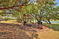 The Outlook POOL by 4.1 5bed 2bath Family Business Beer Company 주변 호텔