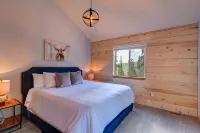 Mountain Chic Lodge - High Alpine Views & Hot Tub Hotel di Park County