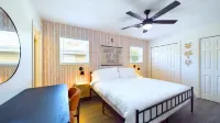 Stunning Beach Access and Family Fun - Charming Coastal Escape Hotels in Laguna Beach