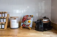 Themed| Lake | Pool | Hot Tub | Movie Screen