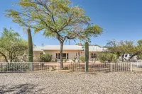 Charming Southwest Retreat - Salt Water Pool, Views Hoteles en Oro Valley