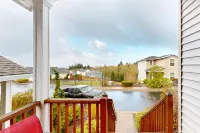 Modern Ocean Highlands home with Netarts Bay & ocean views, fireplace - dogs OK Hotels in Oceanside
