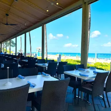 Club Lux Resort by the Beach