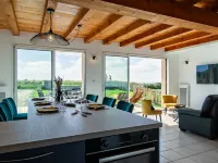 Les reflets bleus Hotels in Kerlouan