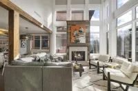 Breathtaking Views and Steps to Ski Lifts - Luxurious Mountain Haven
