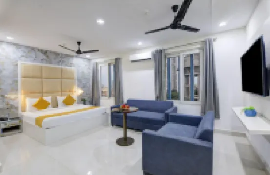 Status by Hotel the Emporio