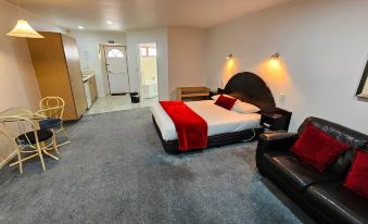 Valdez Motor Lodge