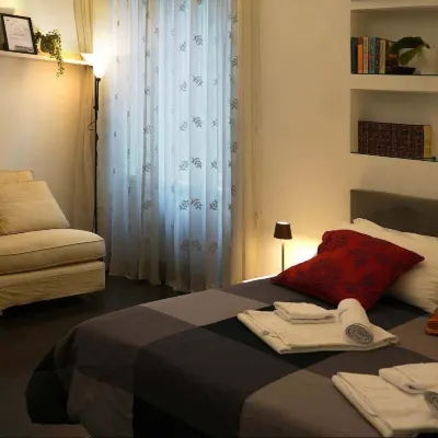 B&B Azuni Home Отели рядом с достопримечательностью «Фламинио»