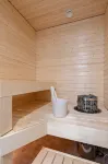 New 2Br Apt with Balcony, Sauna & Great Location - Homestays