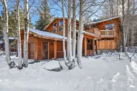 Alpine Chalet Nature Lovers Rejoice! Chic 4 BDR
