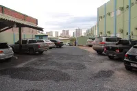 Hotel Los Angeles - Parking