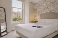 Sonder Royal Garden Apartments New Town