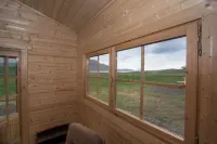 Bragdavellir Cottages - Mountain view