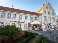 Halber Mond Hotels in Heppenheim