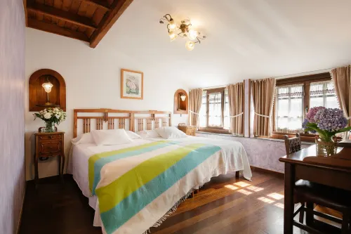 La Moncloa de San Lazaro Hotels in El Bierzo
