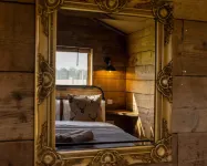 Luxury Safari Lodge-Sleeps 4 6-Deer Park-Dogs Ok - 3-Star