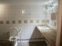 Timmerhus komplett mindre bostad med tillgång till stort servicehus Hotels in Ramsjö