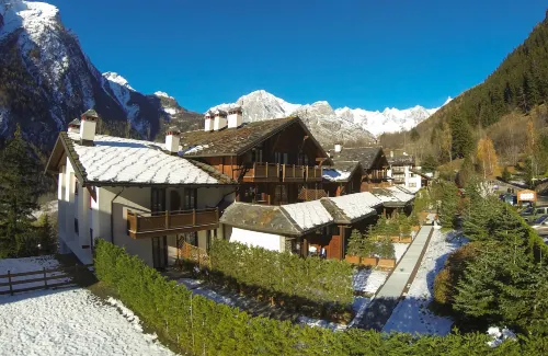 Residence Cour Maison Hotels in Валле-д’Аоста