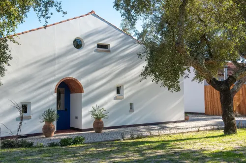Herdade Das Onzenas de Cima Hotels in Couco