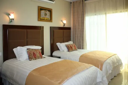 Nomads Court Lodge Отели в г. Лусака