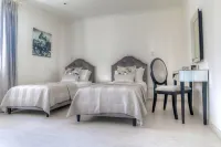 The One at the Saint James by Blue Sky Luxury