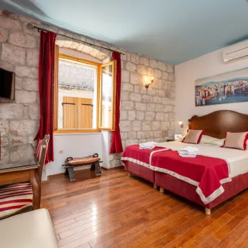 Heritage Hotel Tragos Hotels near Arbanija