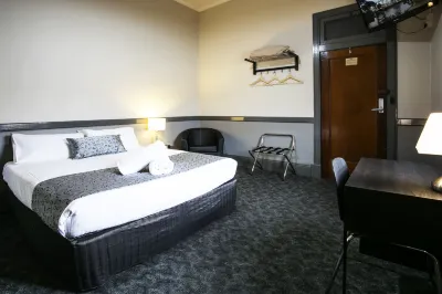 إمبيريال Hotels near Maitland Repertory Theatre