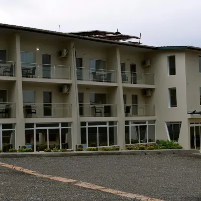 New Brookfields Hotel Hotels near Sierra Leone National Museum