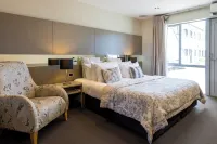 Airport Gateway Motor Lodge - Bares