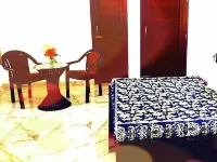 Garur Valley Hotels in Kausani