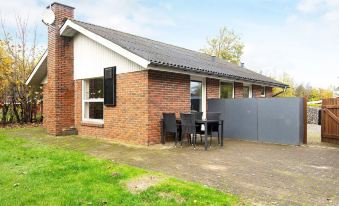 6 Person Holiday Home in Hemmet