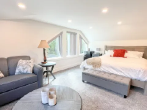 Four Seasons for Fun Hotels in Paupack Township