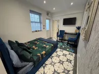 Gloucester - Apartment - Sleeps 2 - Parking - 97WS Hotels in Gloucester