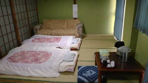 Minshuku Takahashi Kashibuneten Hotels in Kosai