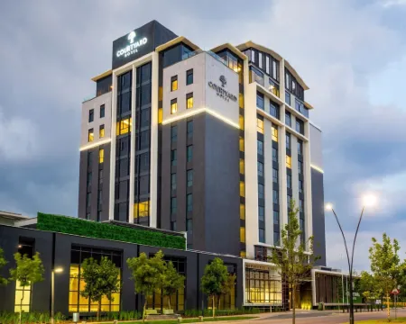 コートヤード ホテル ウォーターフォール シティ ミッドラントのホテル