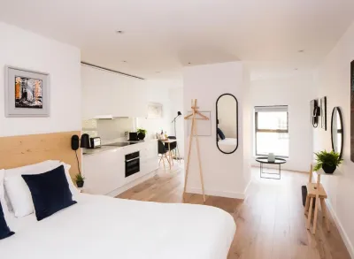 Hiding Space Westgate Apartments Hotels in 