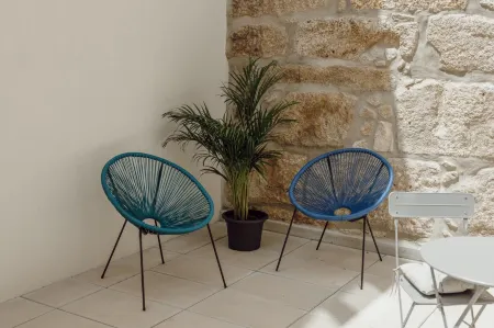 Courtyard Oporto Design Apartment C with Terrace Отели рядом с достопримечательностью «Parque de São Roque»