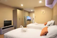Nest n Rest Hotel