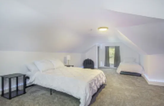 Bright Side Bungalow