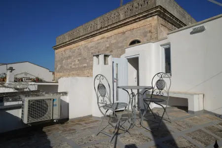 Blu Cielo Terra - Nel Cuore Della Citta' Bianca