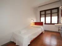 Hostal Ripoll Ibiza Hotels near Puerto de Ibiza